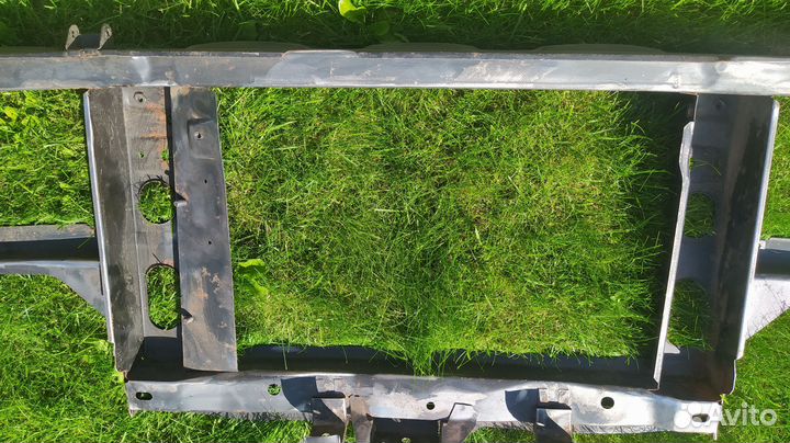 Рамка радиатора,передняя панель ваз2105, 2107,2104