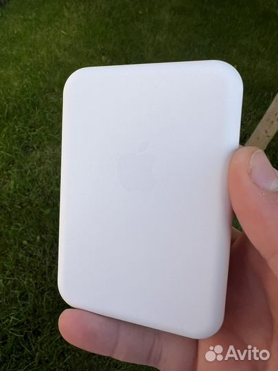 Magsafe battery pack iPhone