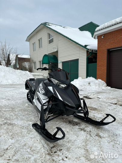 Продам снегоход Arctic cat m800