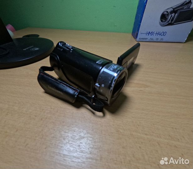 Видеокамера Samsung HMX-H400