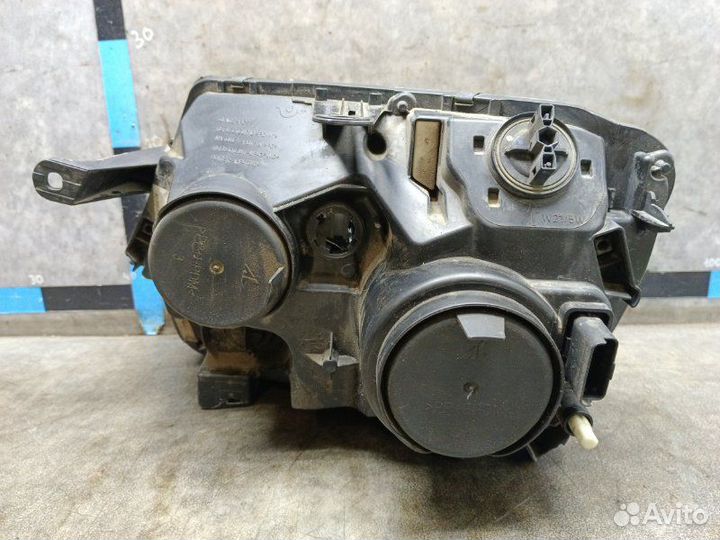 Фара передняя правая Renault Duster 1.5 K9K 2018