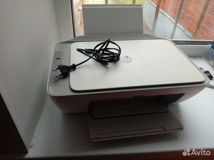 Принтер HP DeskJet 2700