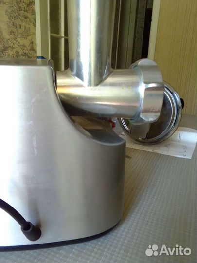 Мясорубка -комбайн kenwood нов