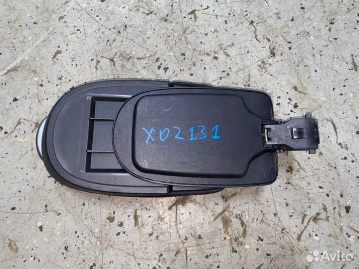 Подлокотник Nissan Primera P12 QG18DE 2006