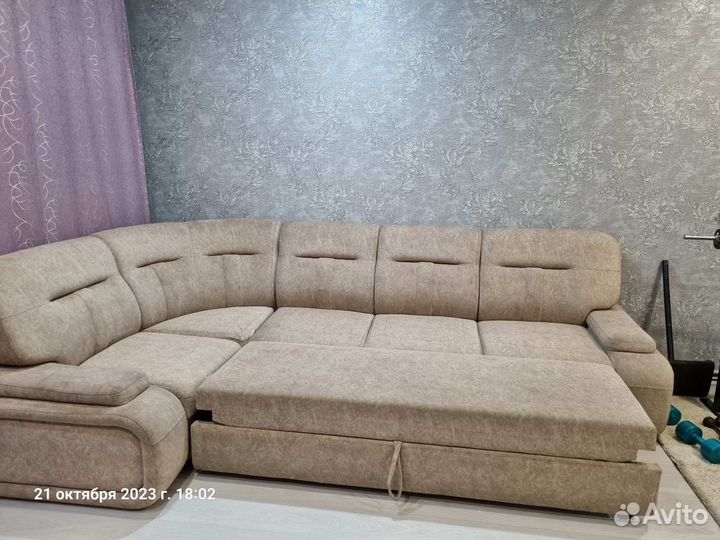 Большой угловой диван бу