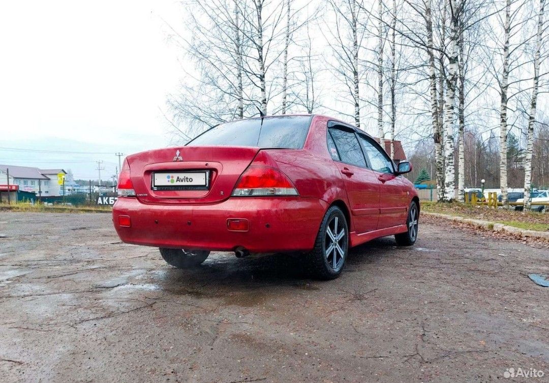 Mitsubishi Lancer: фото владельца