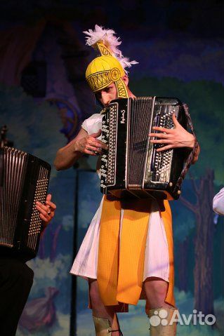 Баянист на праздник