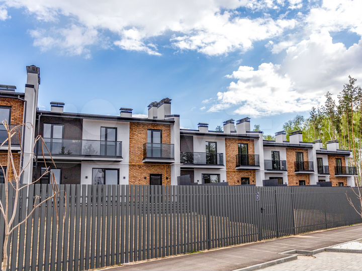 Таунхаус 123 м² на участке 2,5 сот.