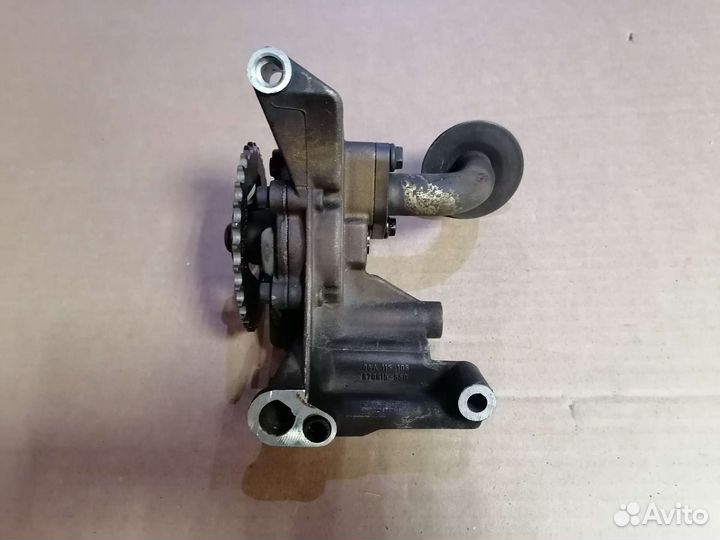 Масляный насос Audi,VW, 1.8,VAG 06A116105