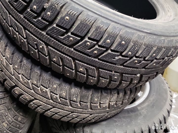 Kumho I'Zen KW22 205/60 R16