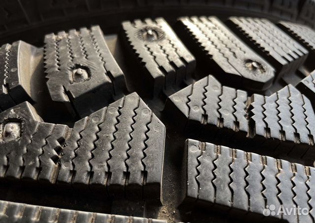 Pirelli Ice Zero SUV 245/55 R19