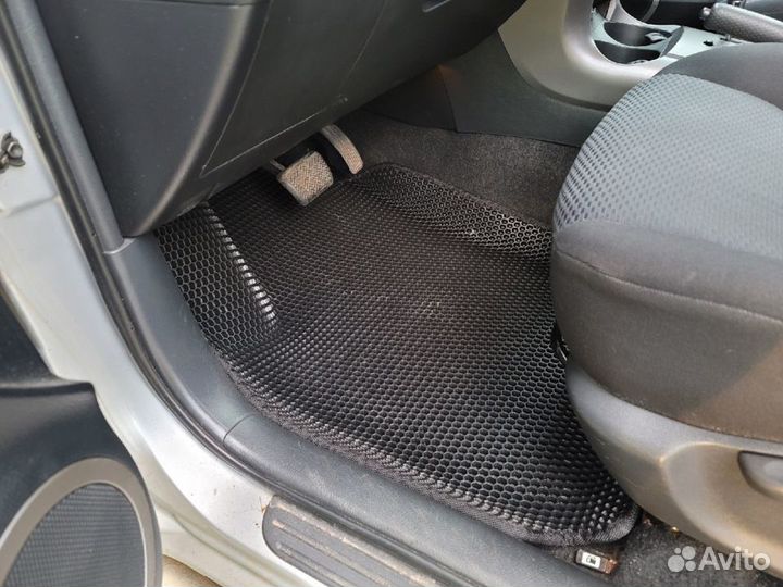 EVA коврики Toyota Rav-4 с 2006