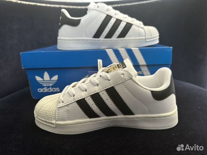 Adidas superstar