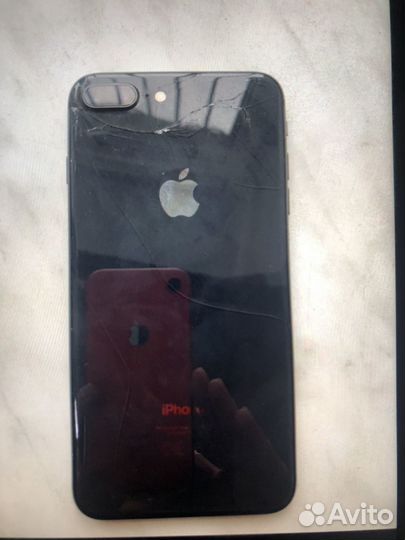 iPhone 8 Plus, 64 ГБ