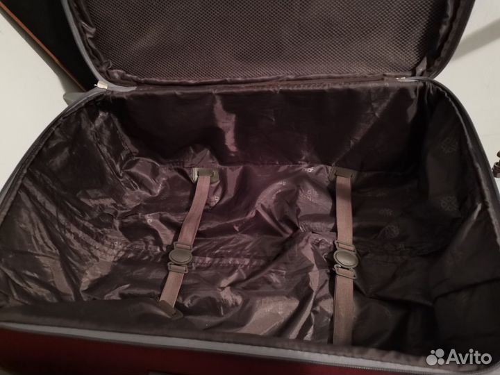 Чемодан на колесах