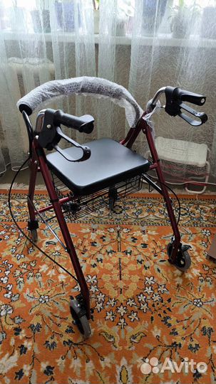 Инвалидные ходунки