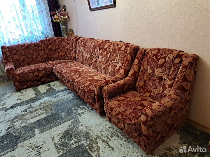 Угловой диван