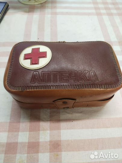 Аптечка автомобильная СССР, футляр
