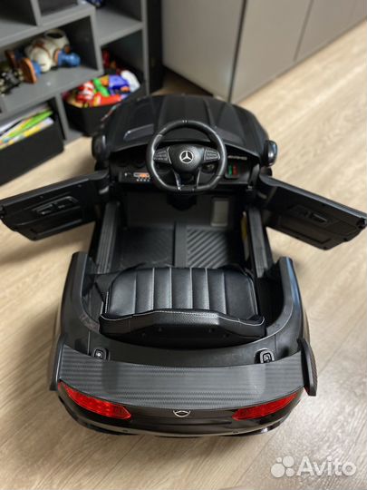 Детский электромобиль mercedes benz AMG GT
