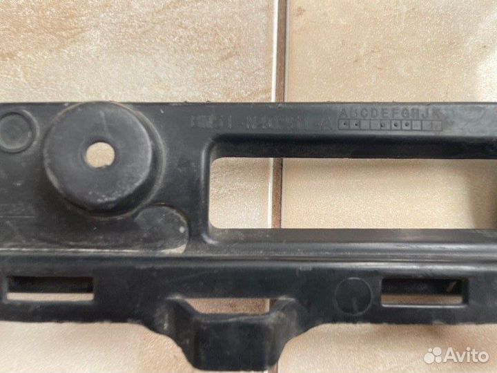 Накладка двери багажника левая Ford Focus 3 С 2010