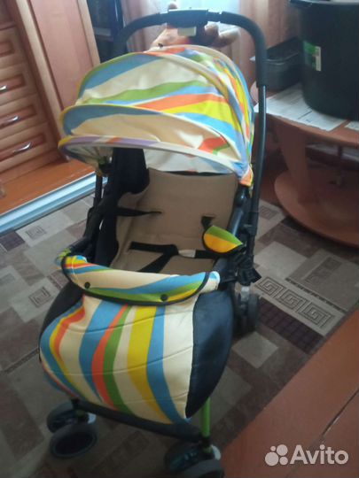 Прогулочная коляска