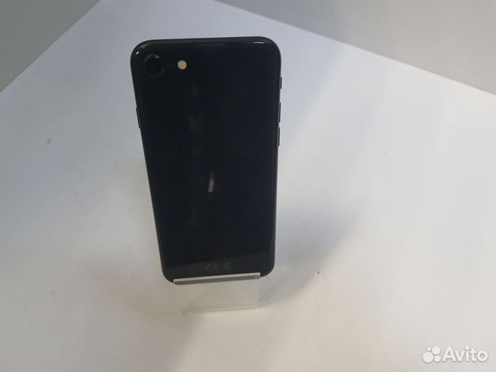 iPhone SE (2020), 128 ГБ