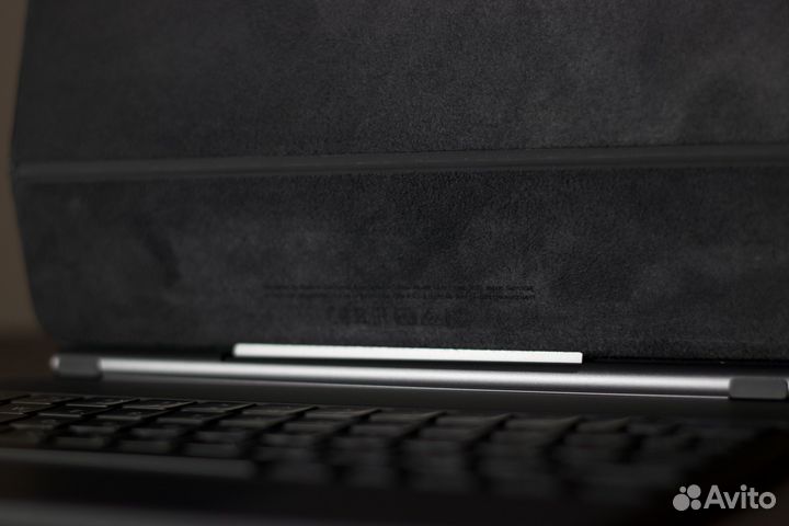 Apple Magic Keyboard для iPad Pro / Air