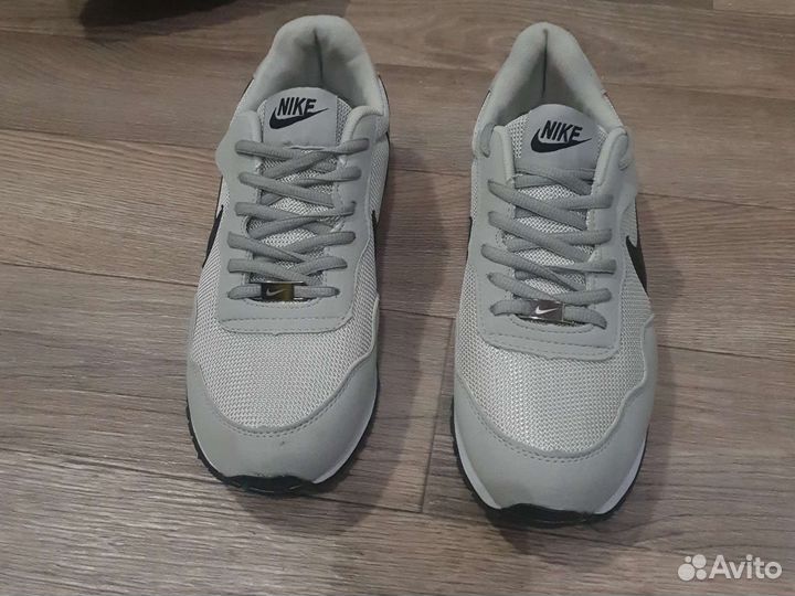 Кроссовки Nike мужские Новые