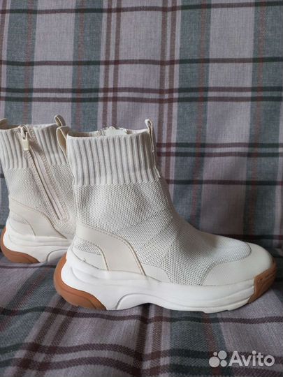 Кроссовки р. 32, 33