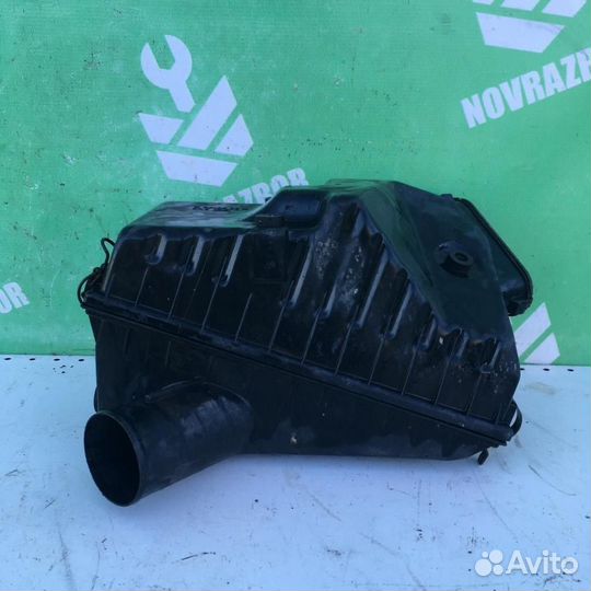 Корпус воздушного фильтра Тойота Карина Е