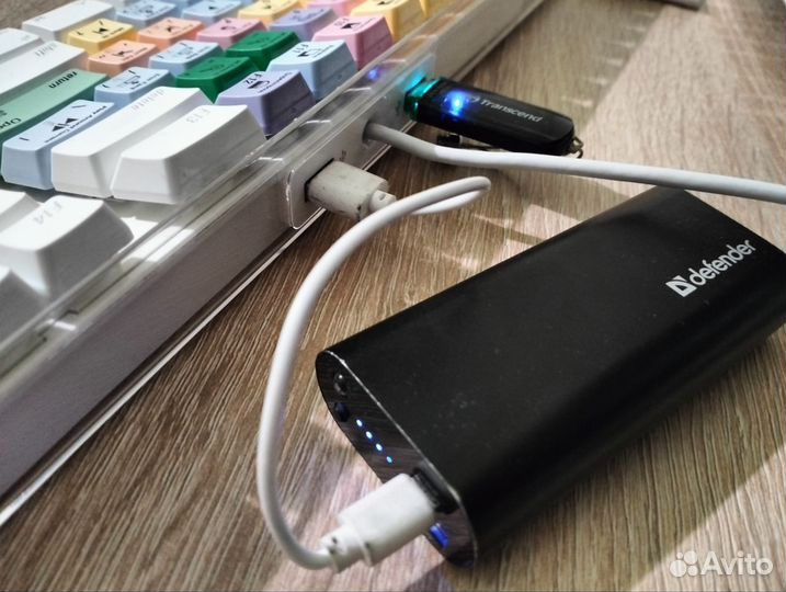 Клавиатура Apple A1048 Avid цветная