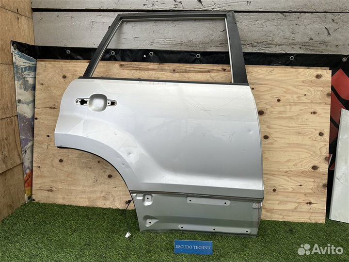 Дверь задняя правая Suzuki Escudo TD54W J20A 2007