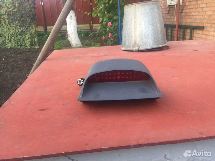 Задний стоп сигнал на Акцент