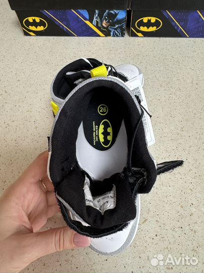 Новые кеды для мальчика Batman 26,27,28 р-р
