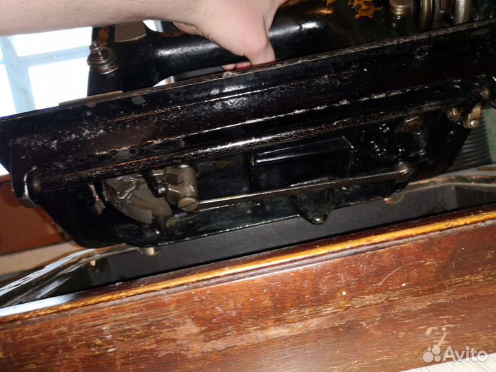 Швейная машина Singer