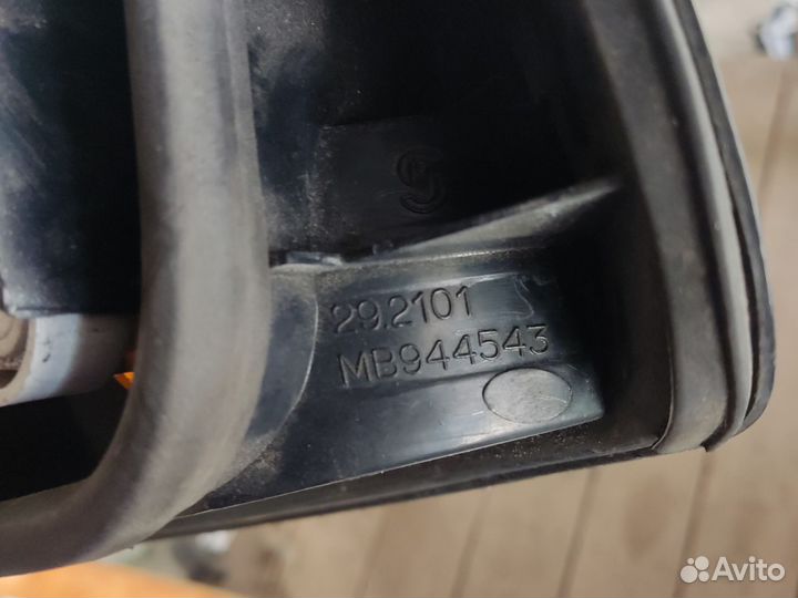 Задние фонари Mitsubishi Carisma.Митсубиси Каризма