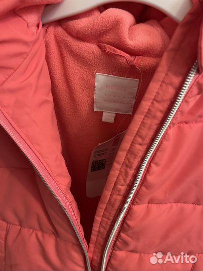 Демисезонная куртка для девочки 122