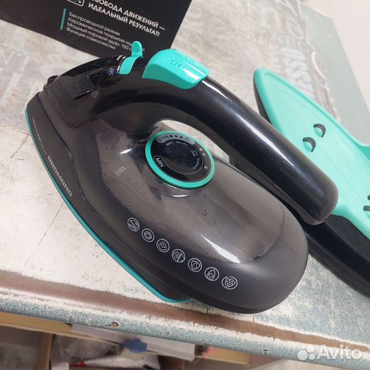 Утюг беспроводной