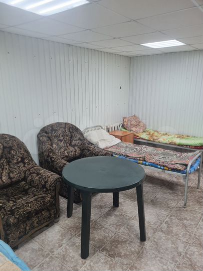 Дом 200 м² на участке 1 сот.