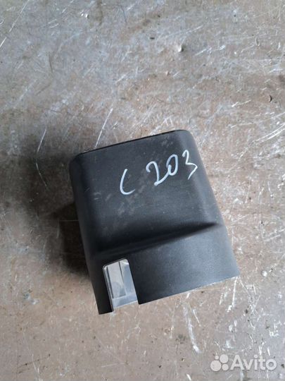Кожух рулевой колонки Mercedes W203