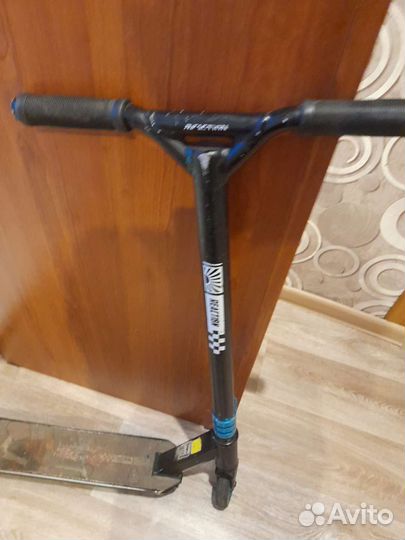 Трюковой самокат