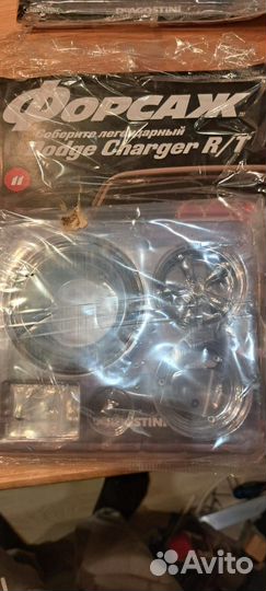 Журнал с сборной моделью Dodge Charger R/T