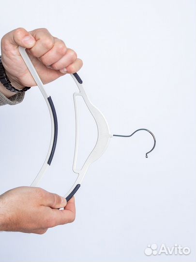 Вешалка плечики