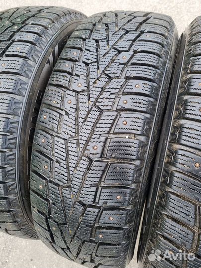 Roadstone Winguard WinSpike 215/60 R16