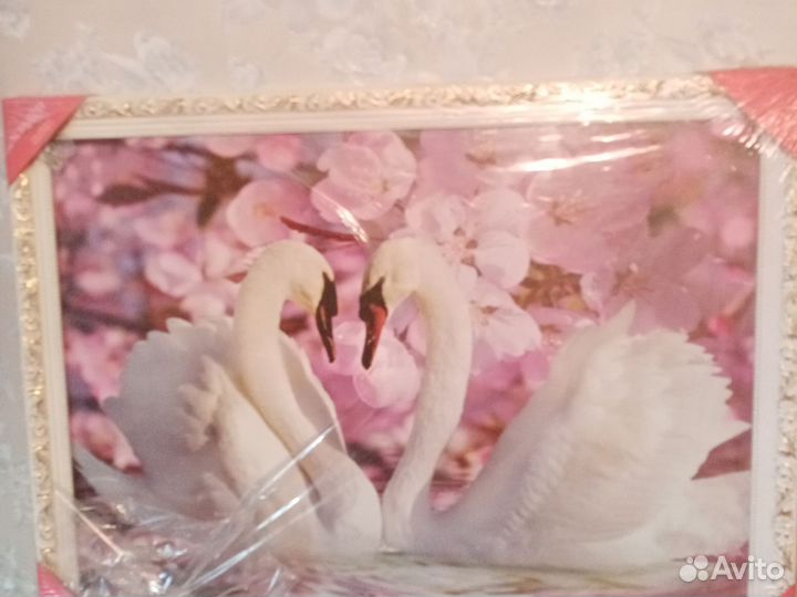 Картина лебеди