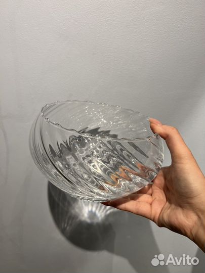 Стеклянная ваза