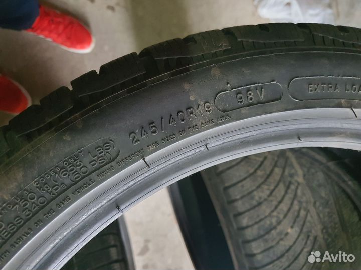 Michelin Alpin 245/40 R19 98V