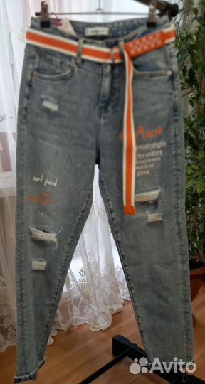 Джинсы женские