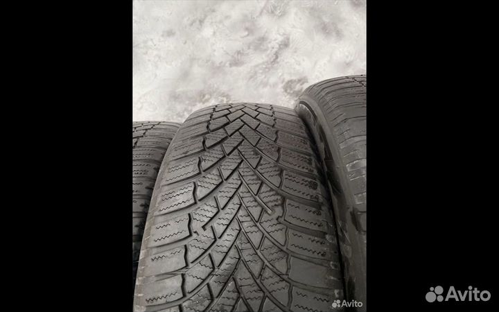 Bridgestone Blizzak LM-005 215/60 R17 96H