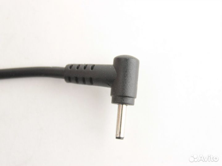 Блок питания 5V/3A 2.5x0.7 MN-261